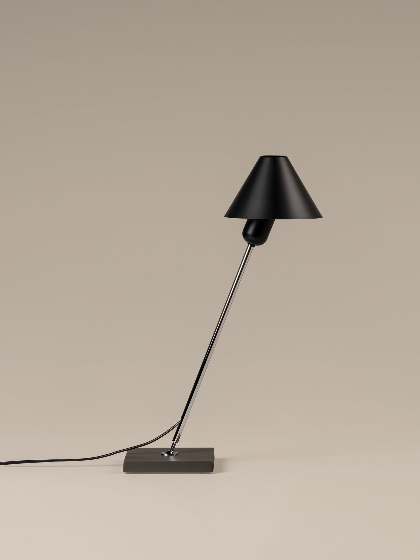 Gira Table lamps