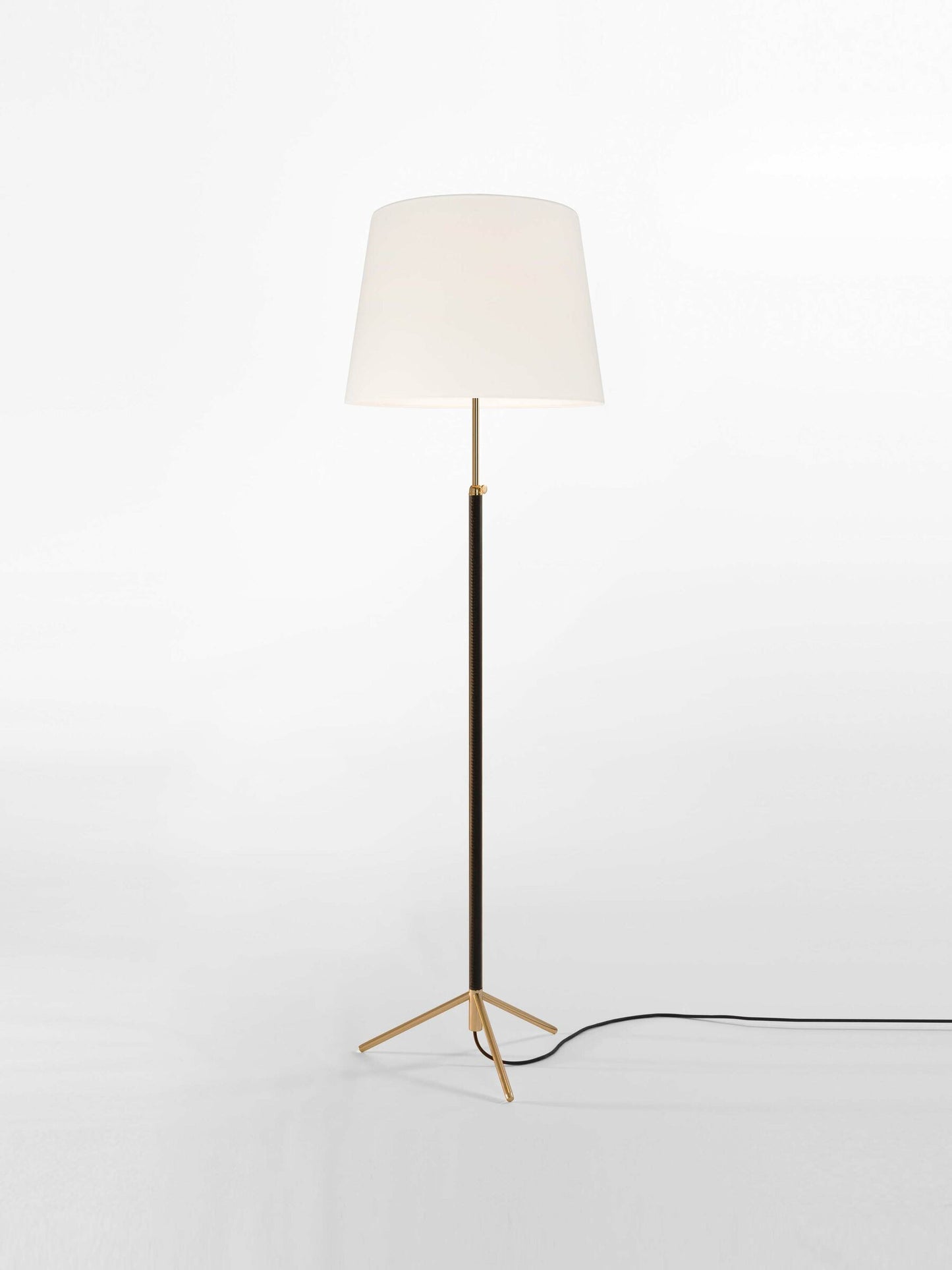Pie de Salon - G1 Floor lamps