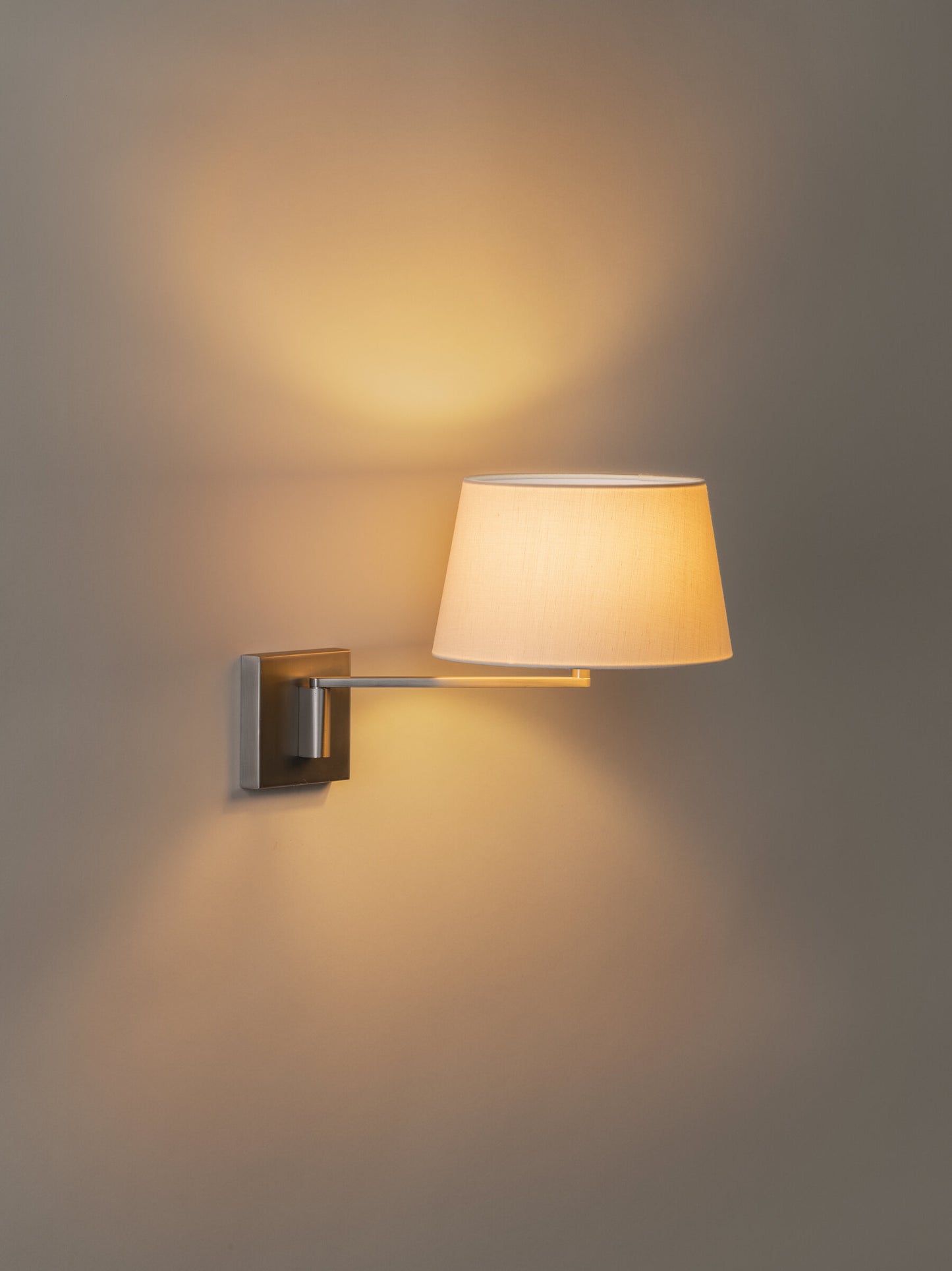 Americana Wall lamps