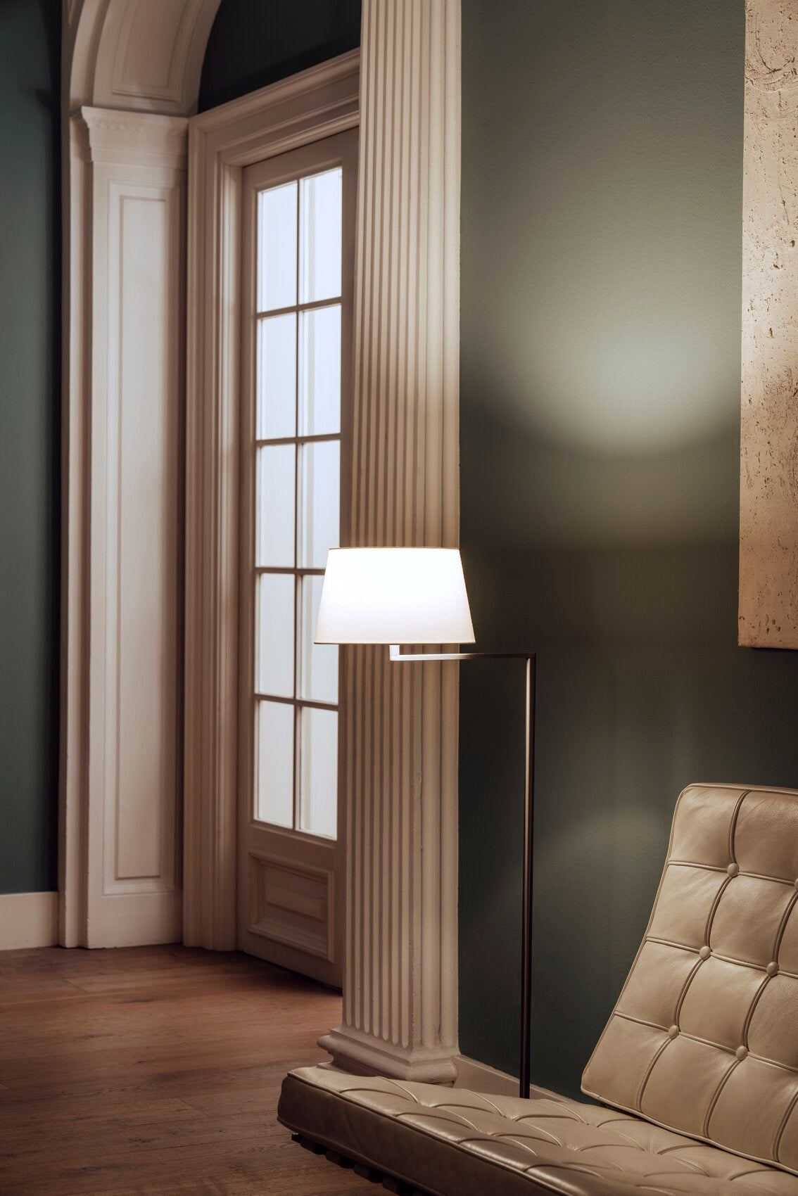 Americana Floor lamps