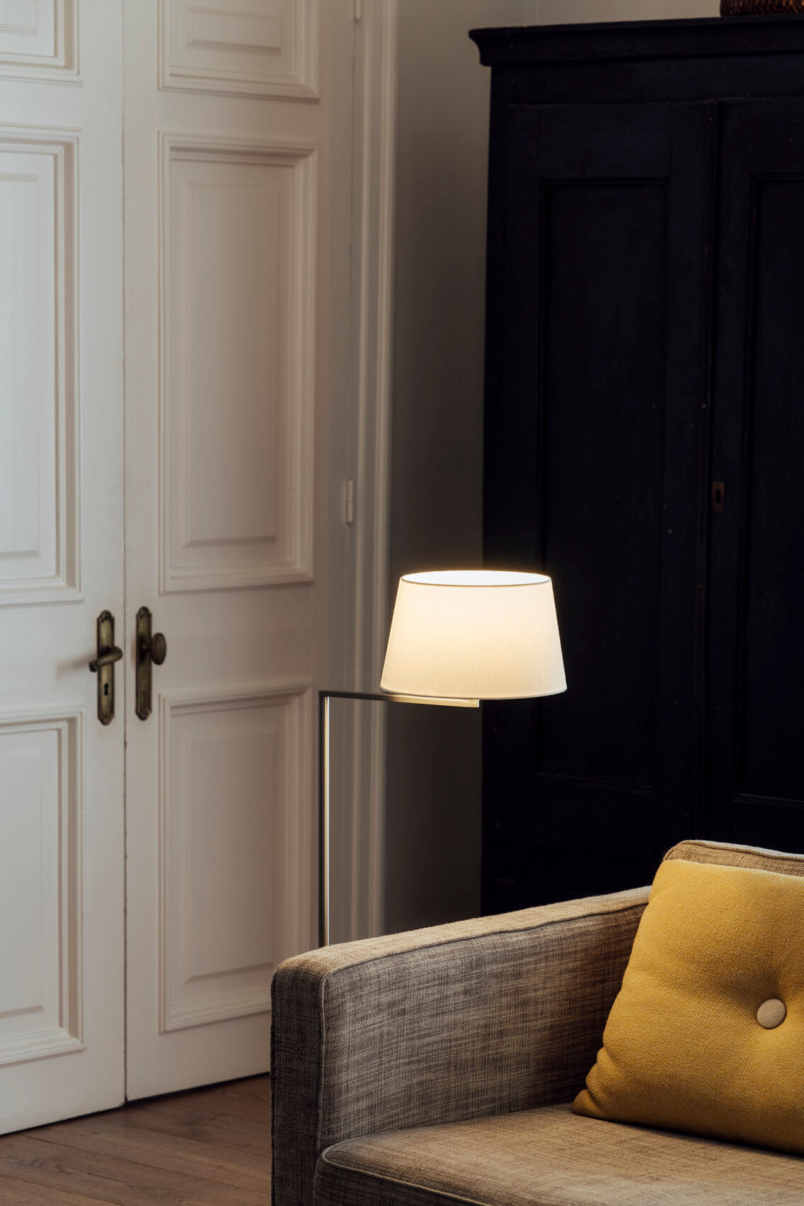 Americana Floor lamps