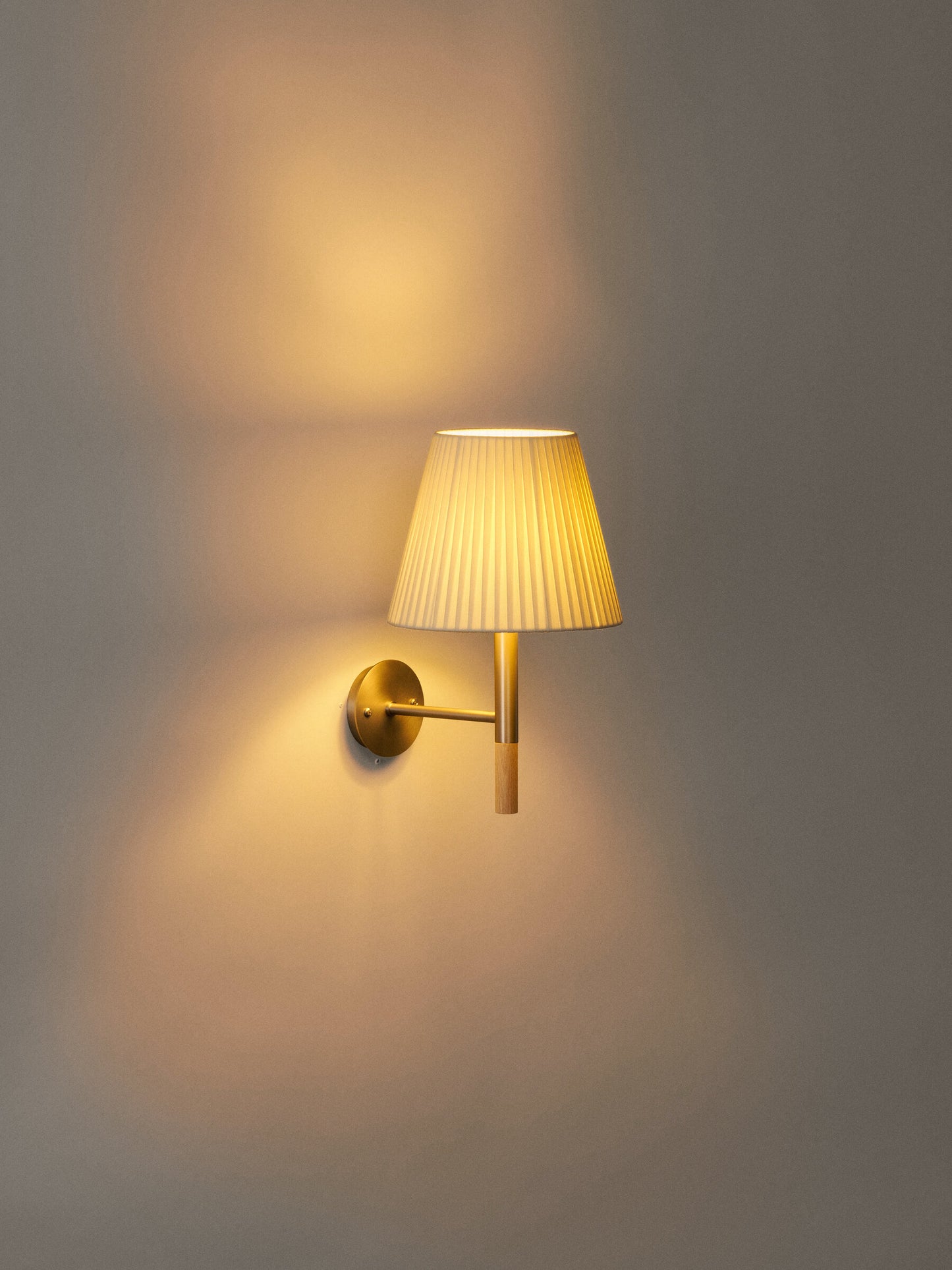 BC2 Wall lamps