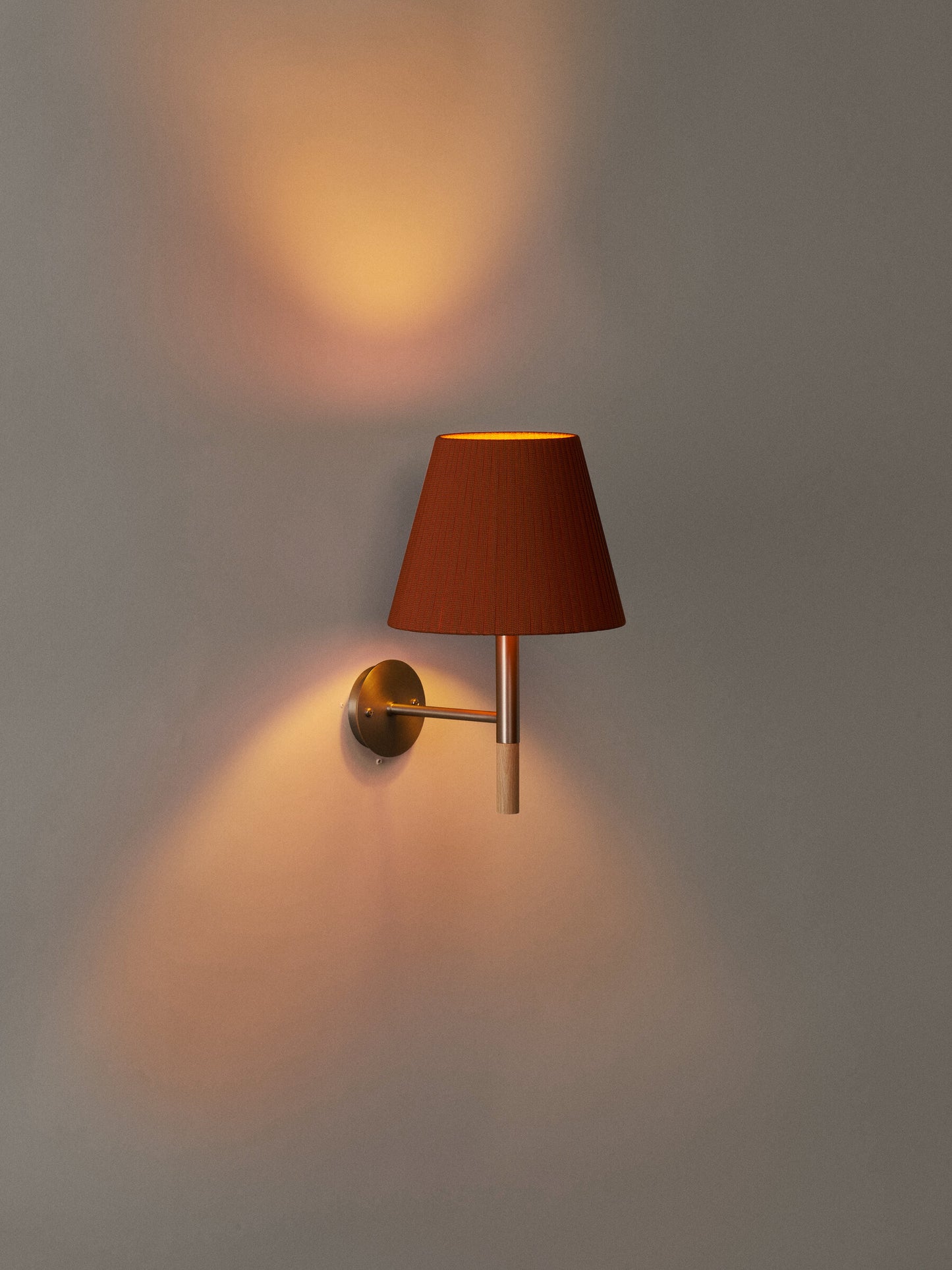 BC2 Wall lamps
