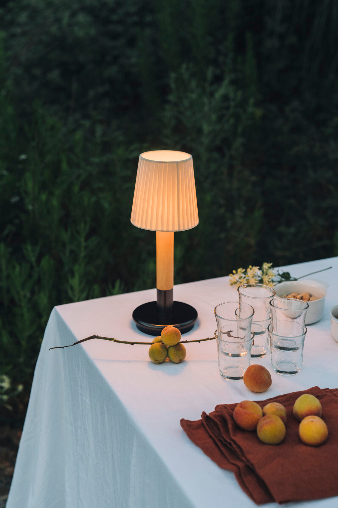Basica Minima Bateria Table lamps