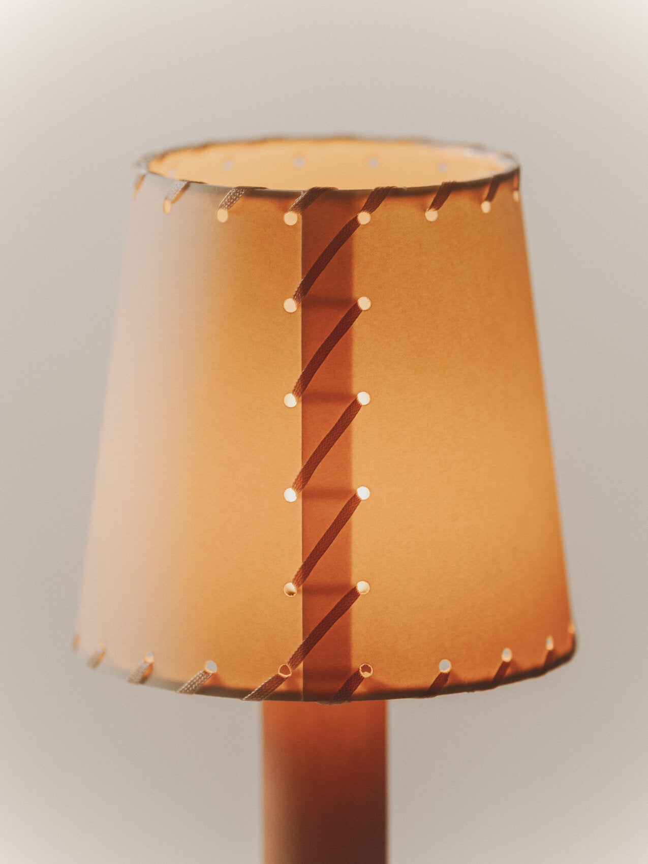 Basica Minima Bateria Table lamps