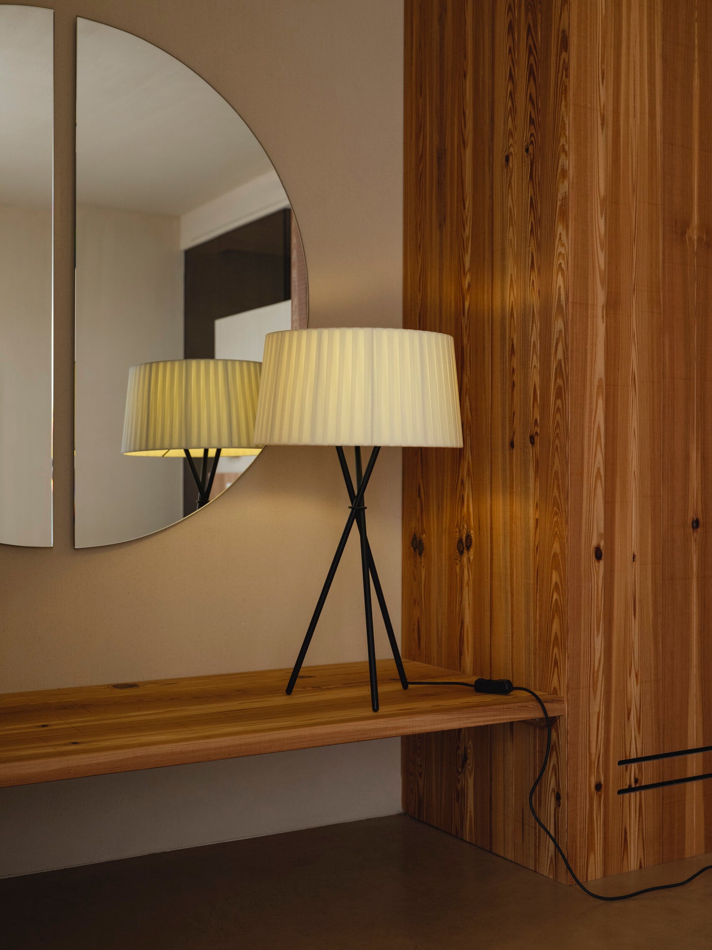 Tripode M3 Table lamps