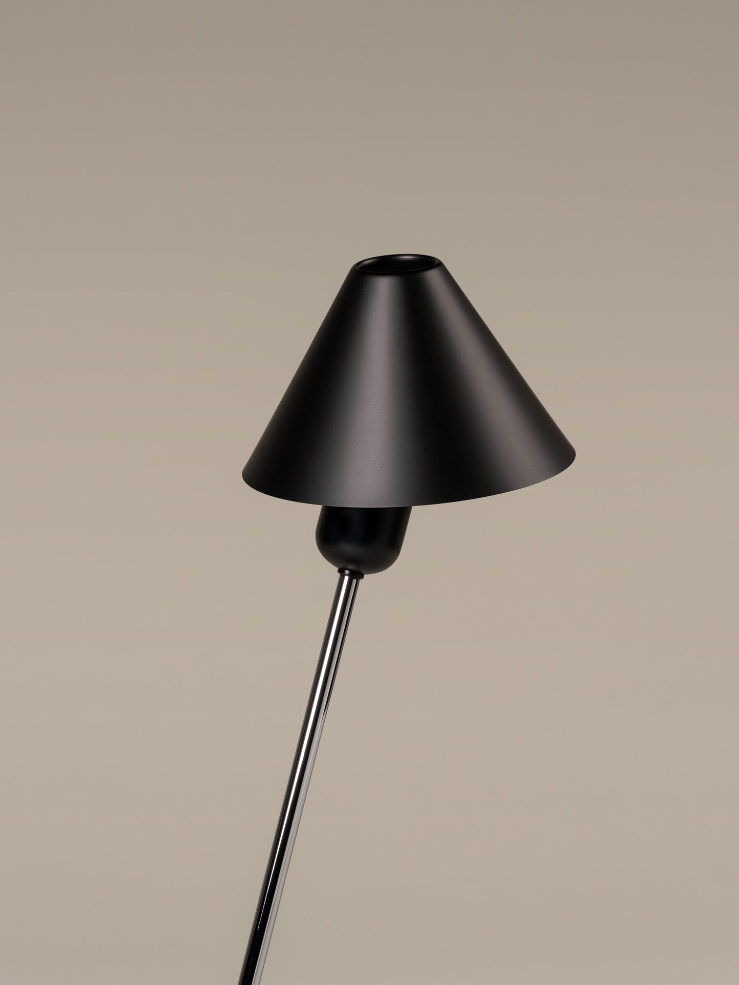 Gira Table lamps