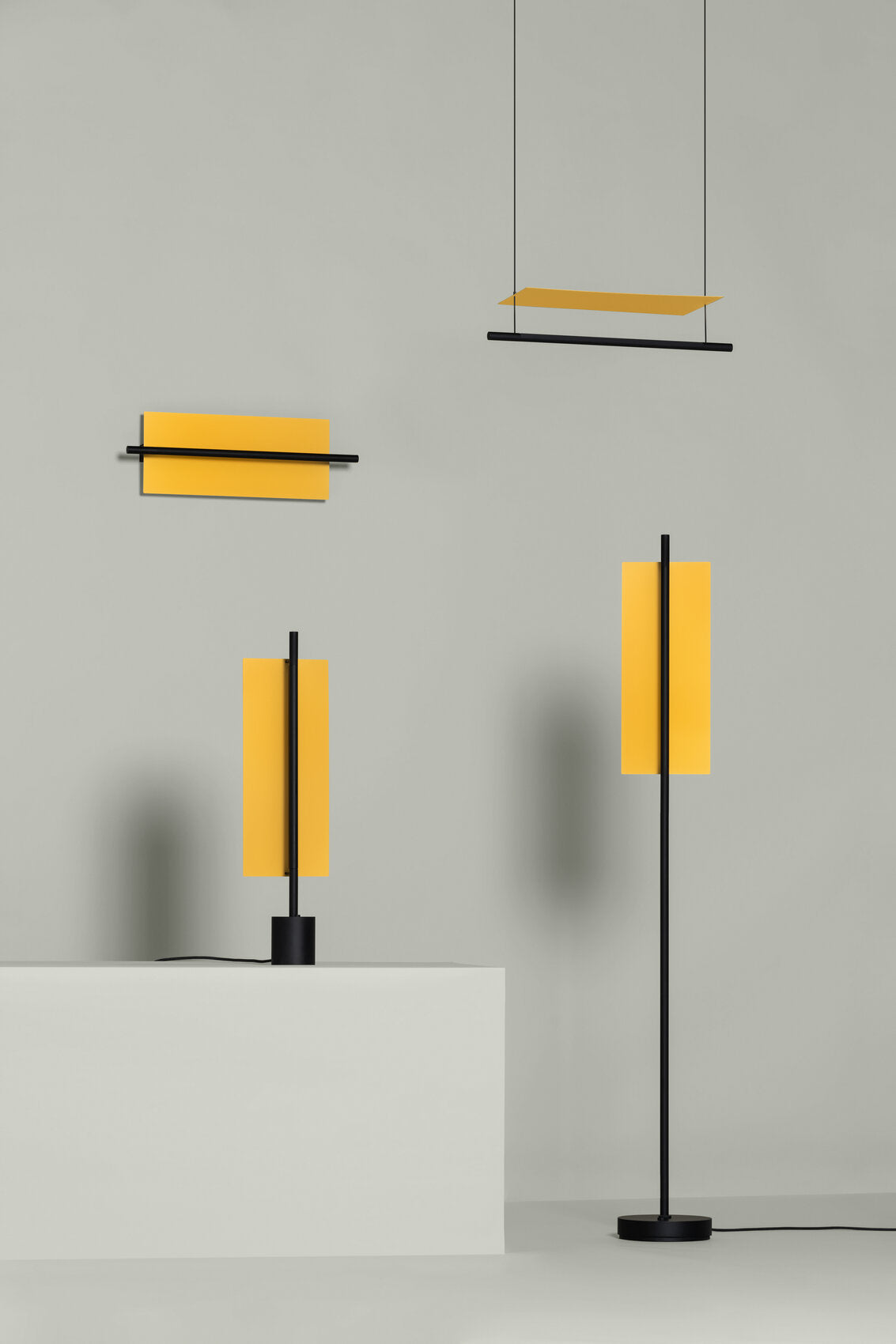 Lamina Dorada 45 Floor lamps
