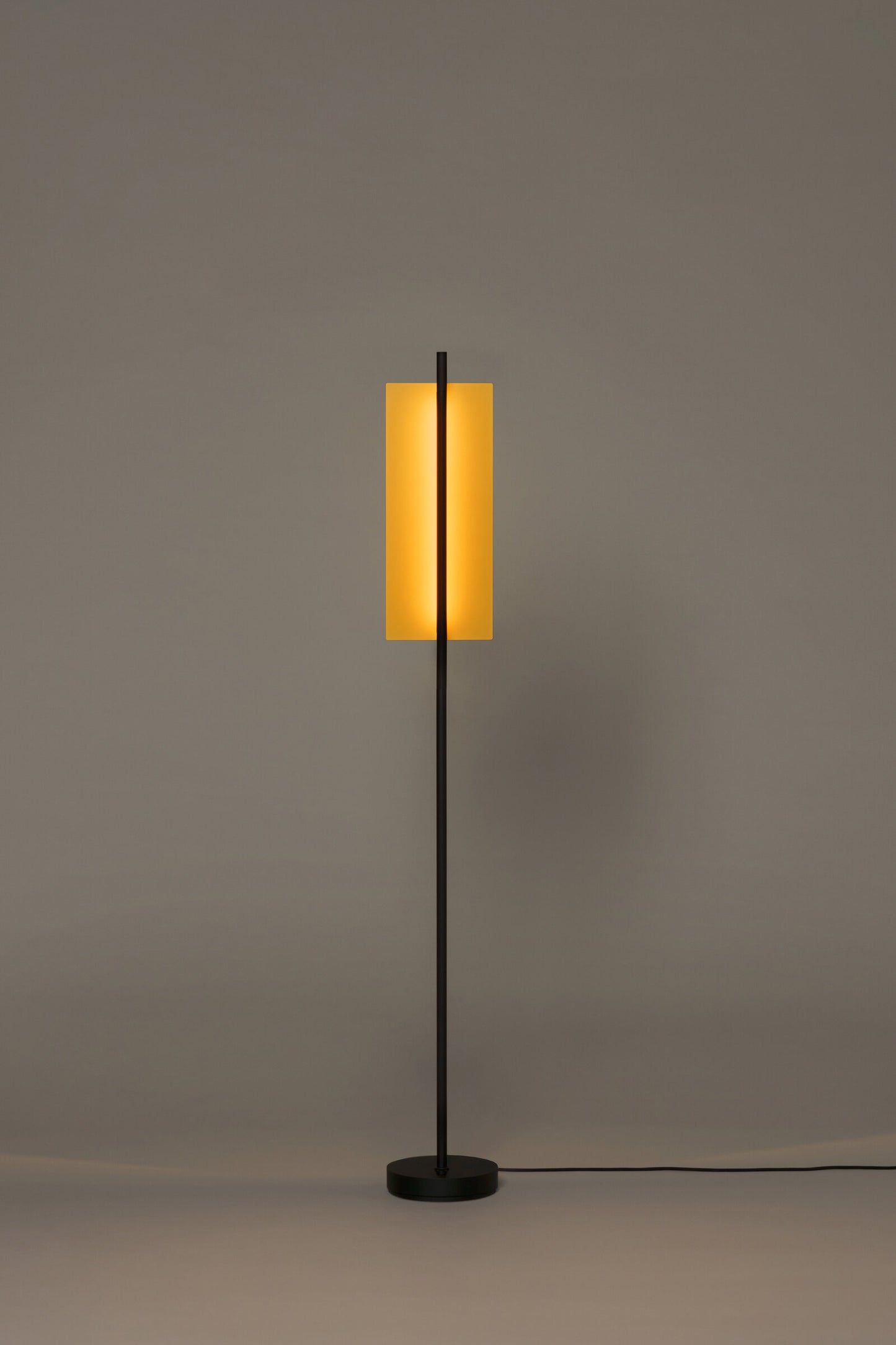 Lamina Dorada 45 Floor lamps