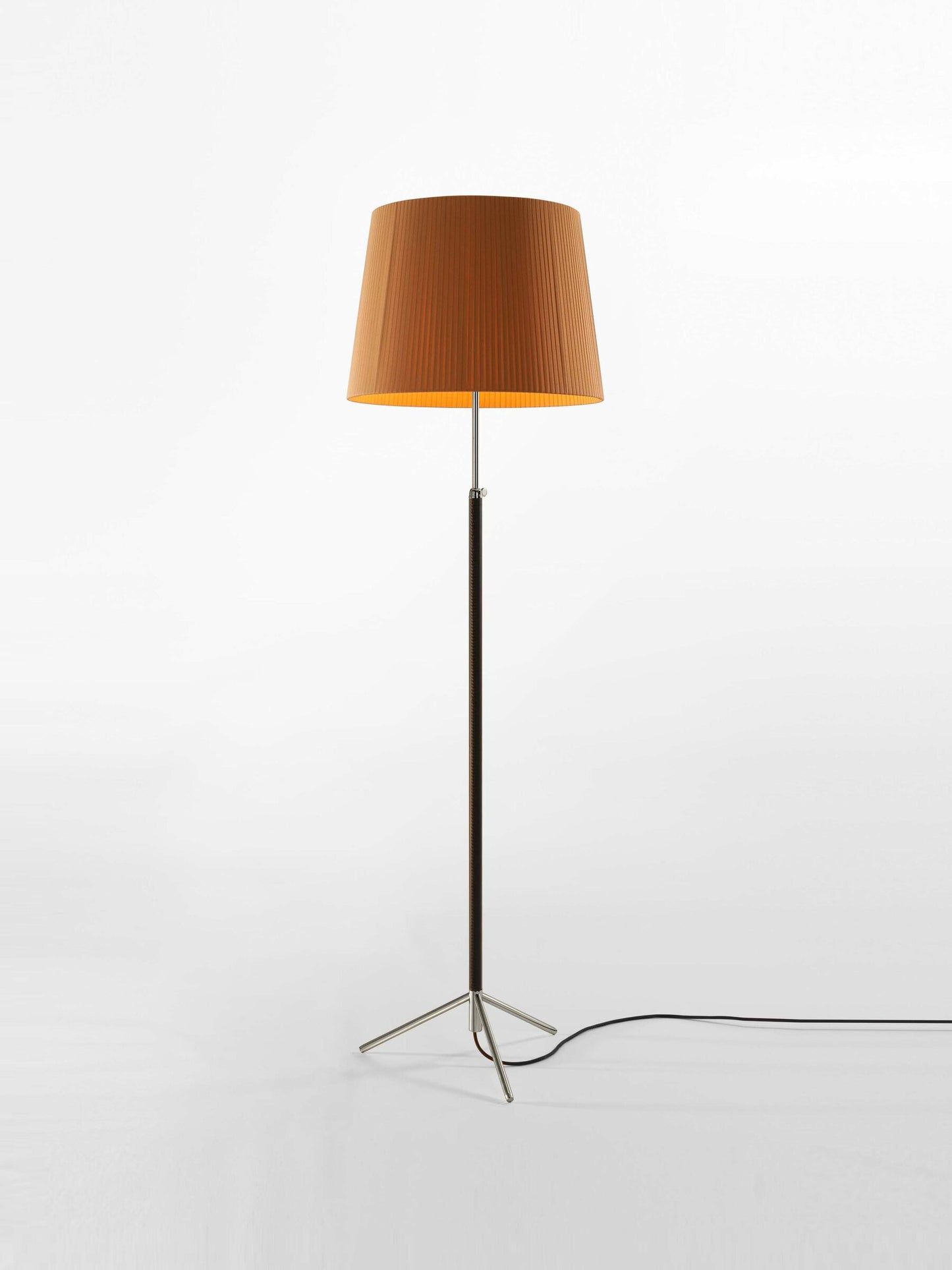 Pie de Salon - G1 Floor lamps