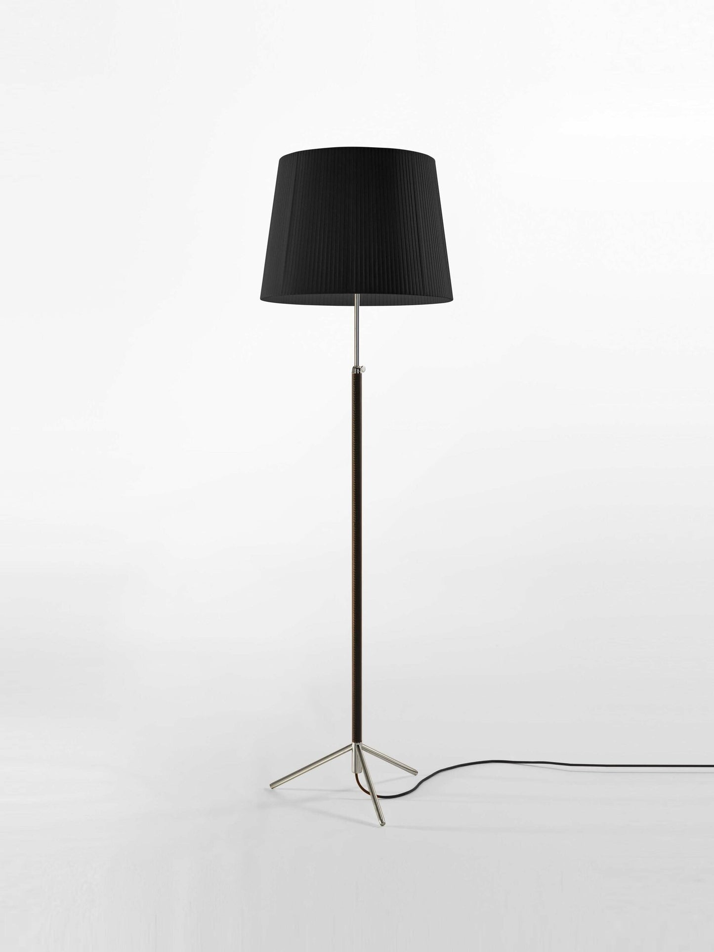 Pie de Salon - G1 Floor lamps