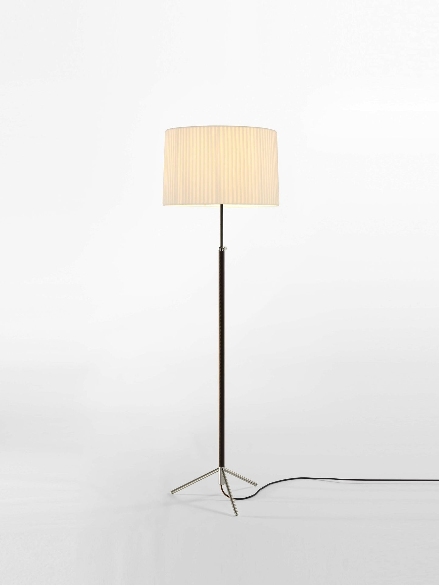 Pie de Salon - G2 Floor lamps