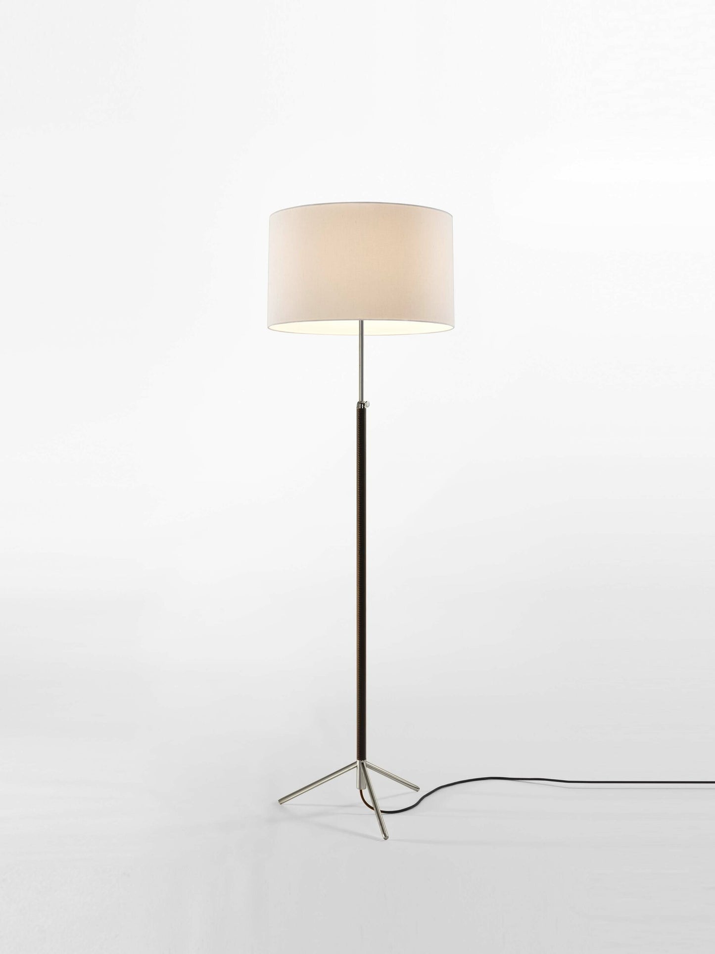 Pie de Salon - G2 Floor lamps