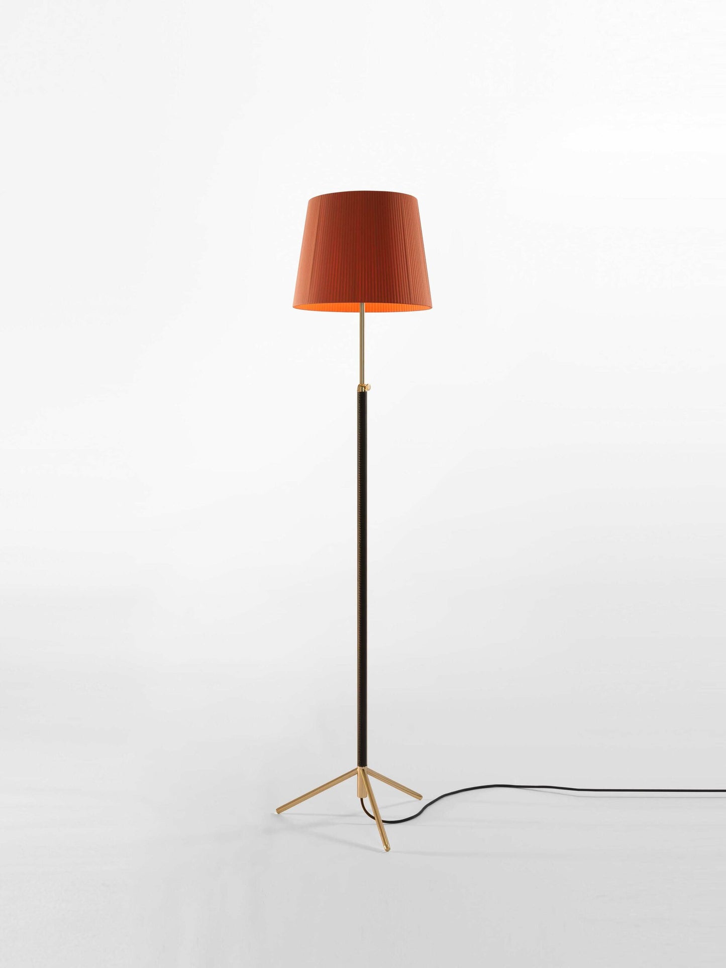 Pie de Salon - G3 Floor lamps