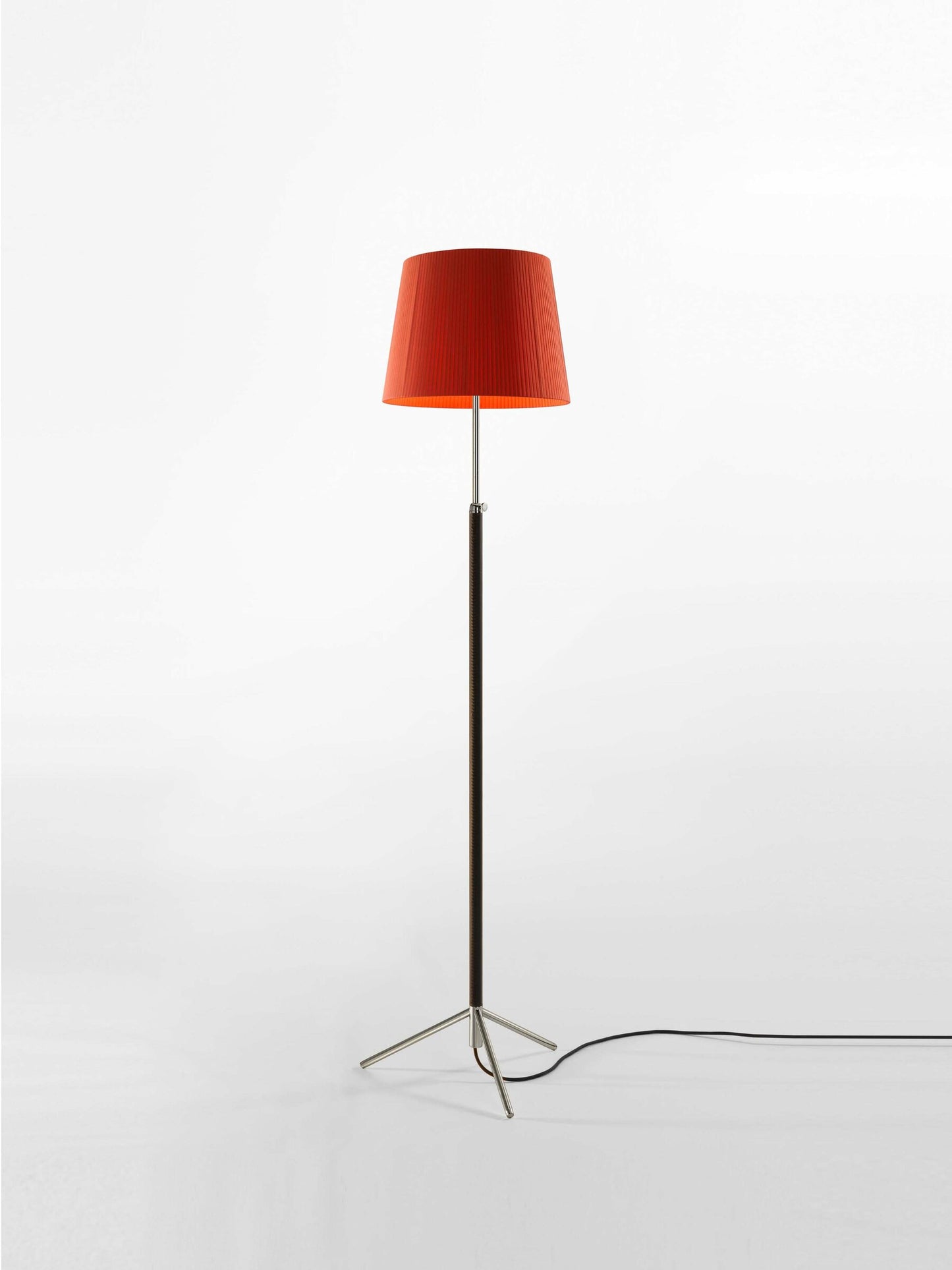 Pie de Salon - G3 Floor lamps