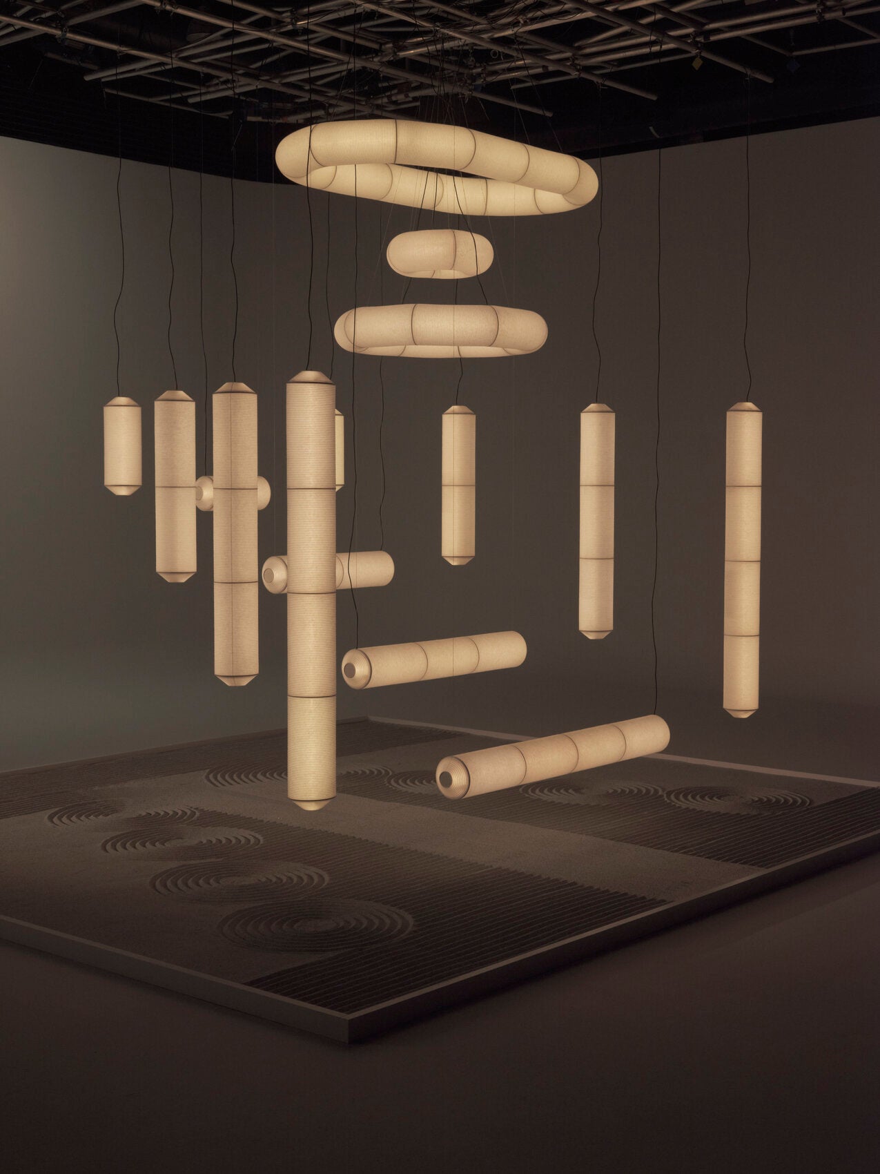 Tekio Vertical Pendant lamps
