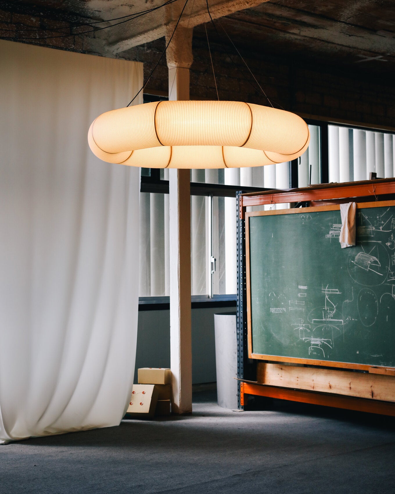 Tekio Circular P8 Pendant lamps